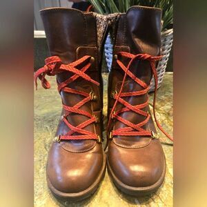 Beartraps Brown Boots with Red Laces